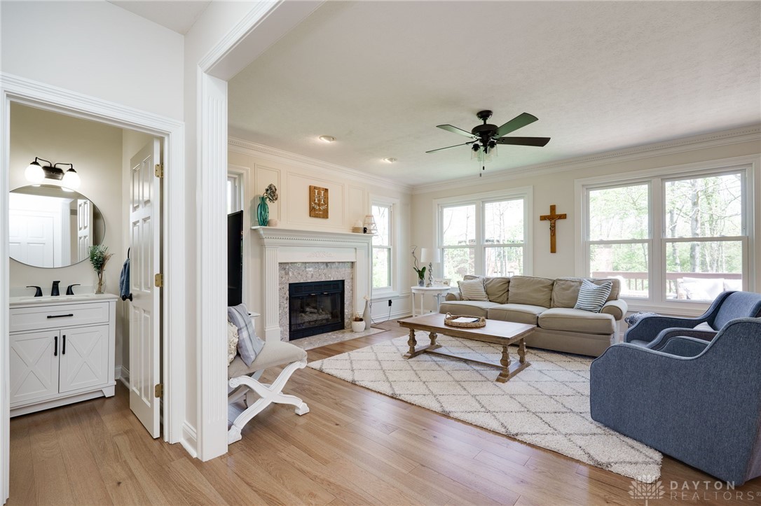 10 Meadow Brook Drive