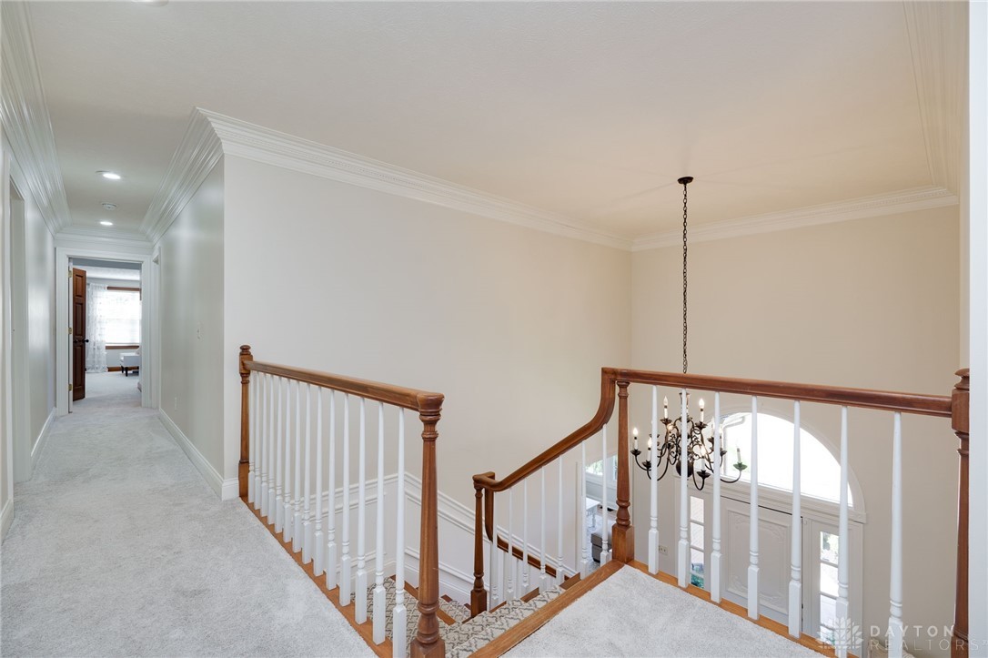 10 Meadow Brook Drive