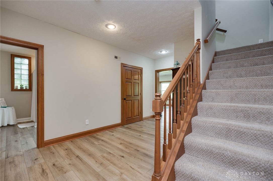 10 Meadow Brook Drive