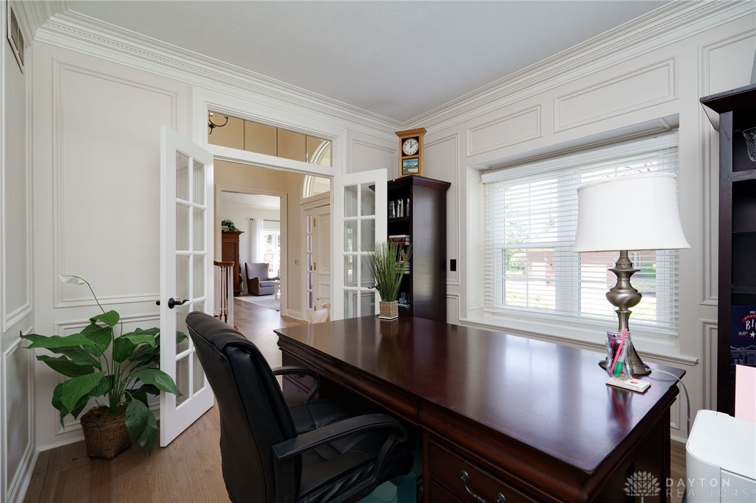 10 Meadow Brook Drive