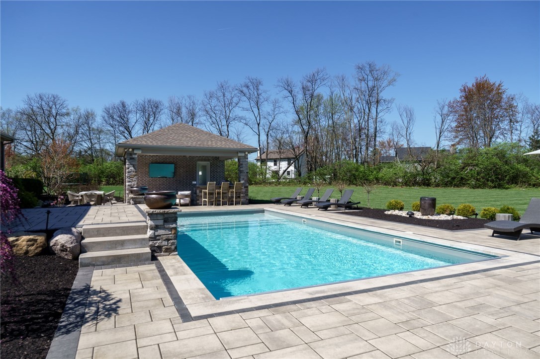 8550 Silver Oak Court