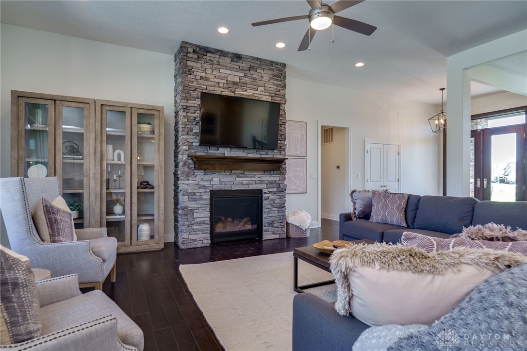 8550 Silver Oak Court