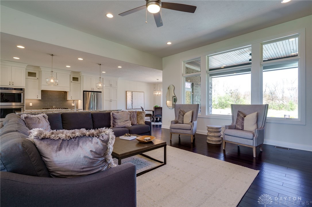 8550 Silver Oak Court