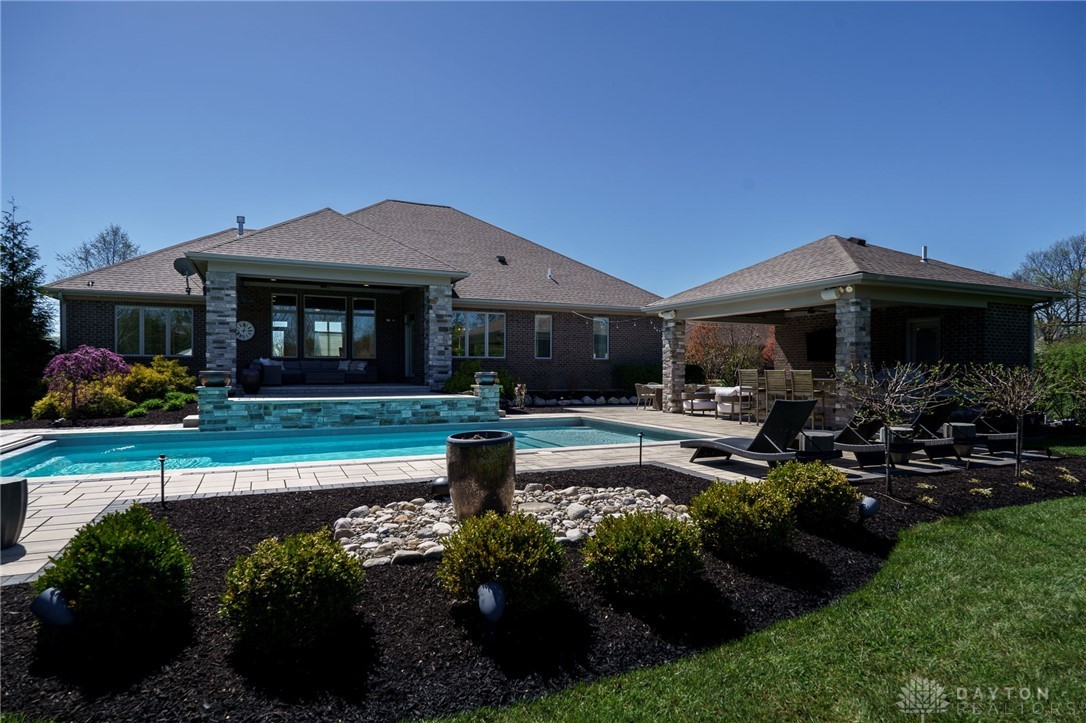 8550 Silver Oak Court