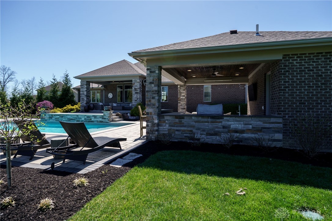 8550 Silver Oak Court