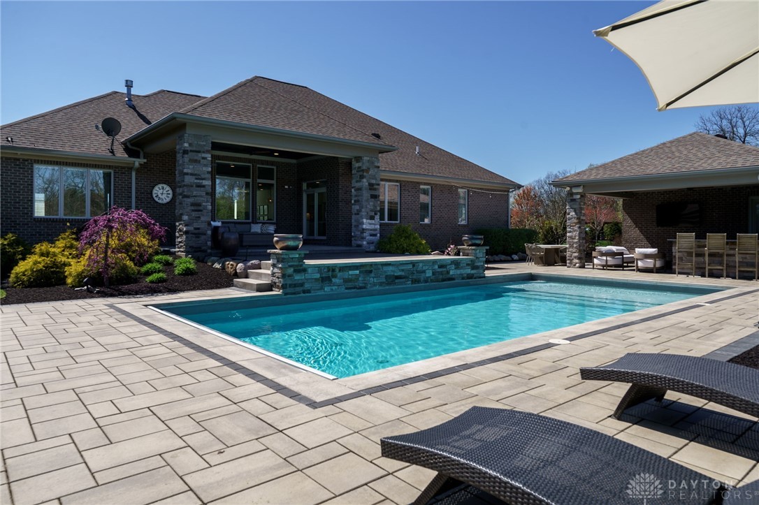 8550 Silver Oak Court