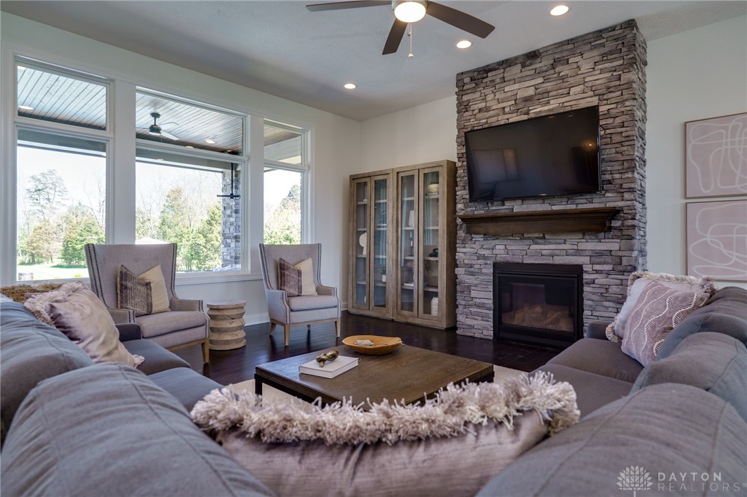 8550 Silver Oak Court