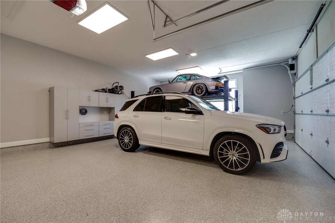 8550 Silver Oak Court