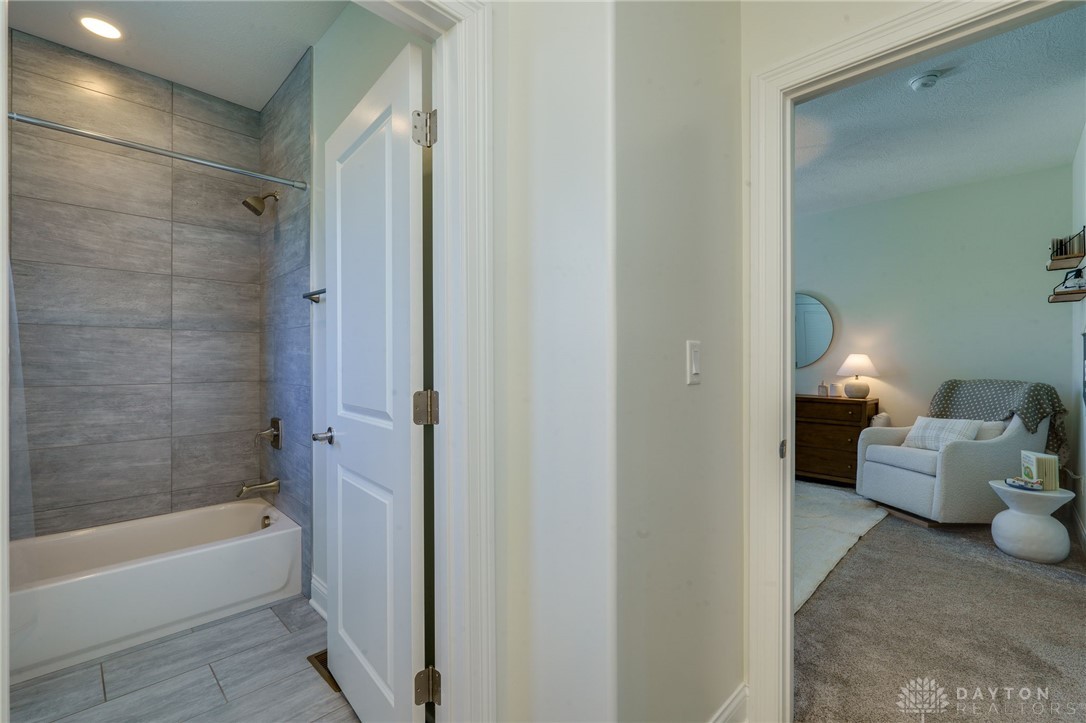 8550 Silver Oak Court