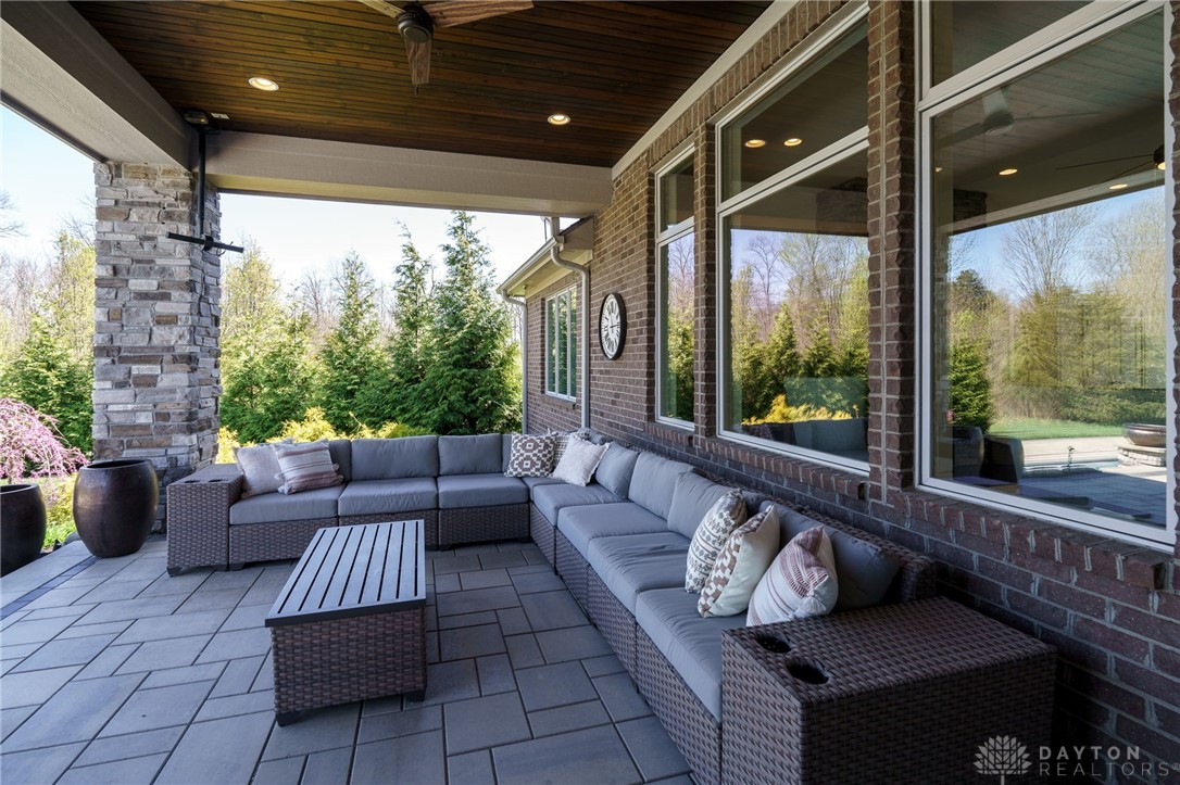 8550 Silver Oak Court