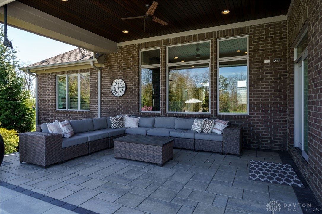 8550 Silver Oak Court