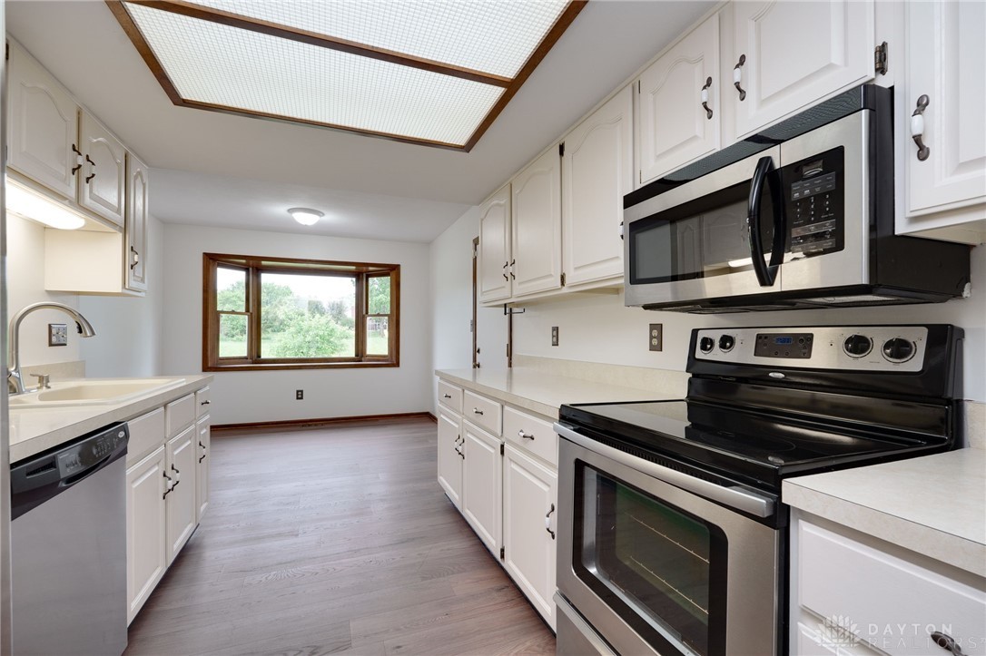 1902 S Springcrest Court