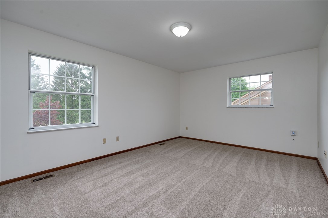 1902 S Springcrest Court