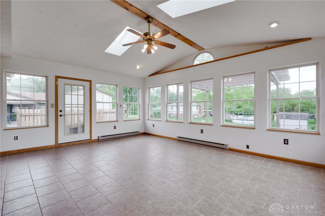 1902 S Springcrest Court