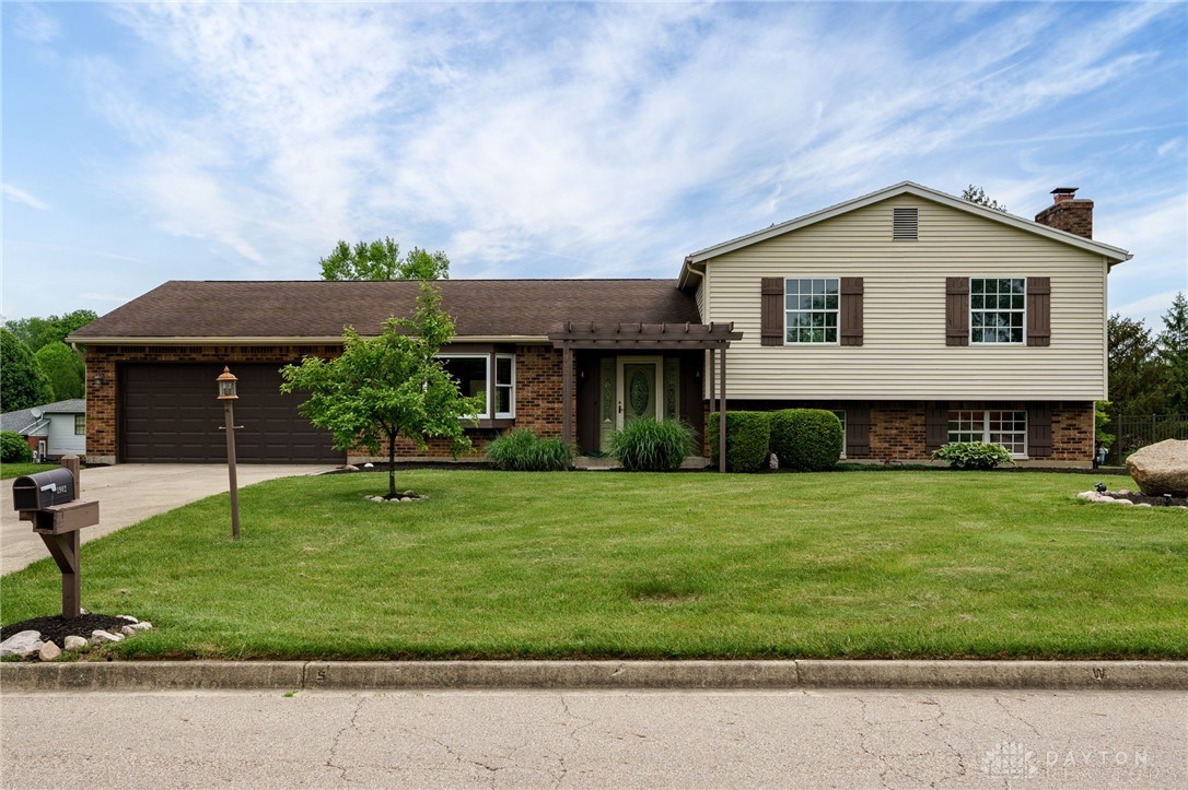 1902 S Springcrest Court