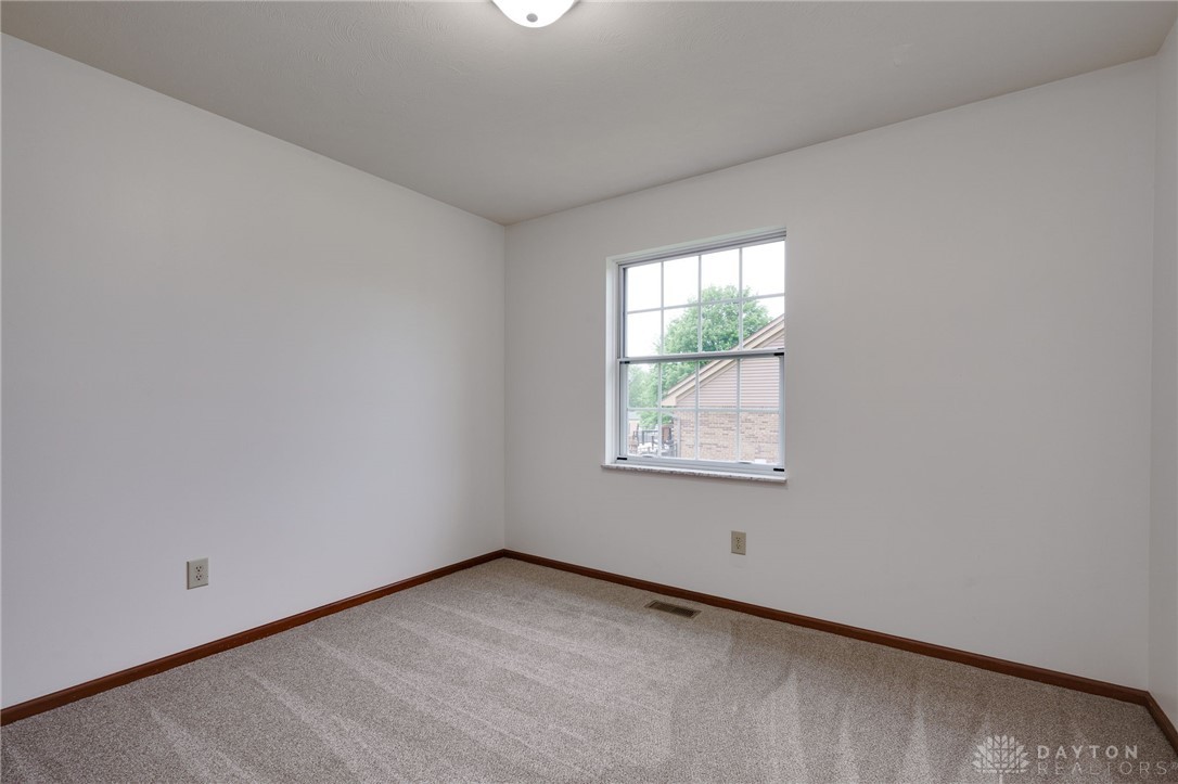 1902 S Springcrest Court