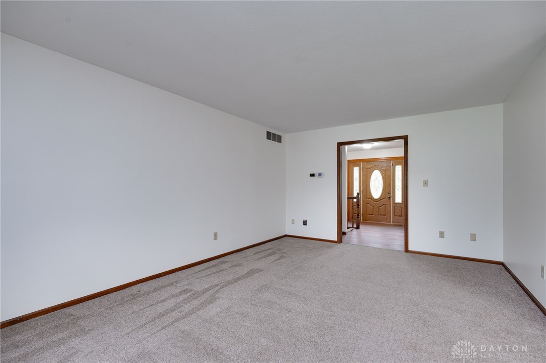 1902 S Springcrest Court