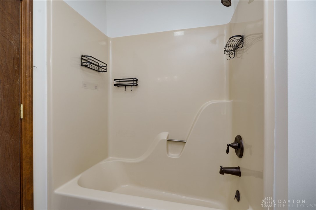 1902 S Springcrest Court