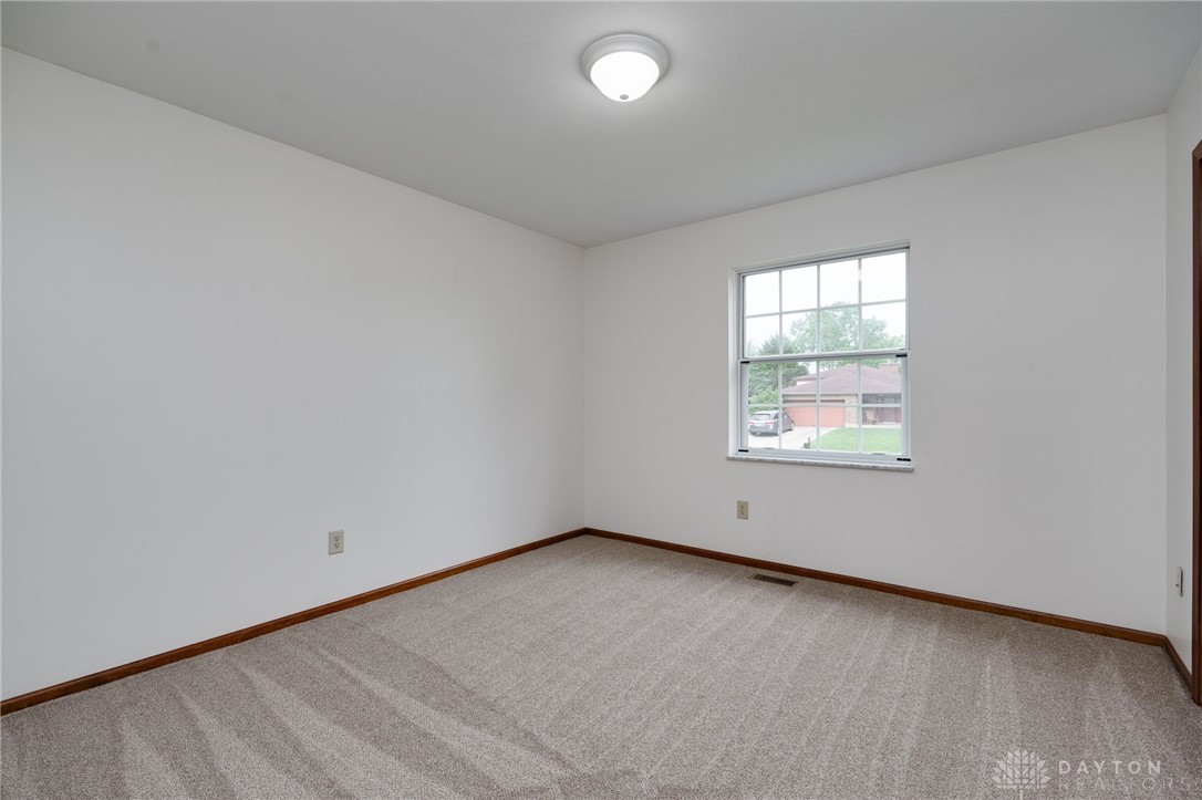 1902 S Springcrest Court