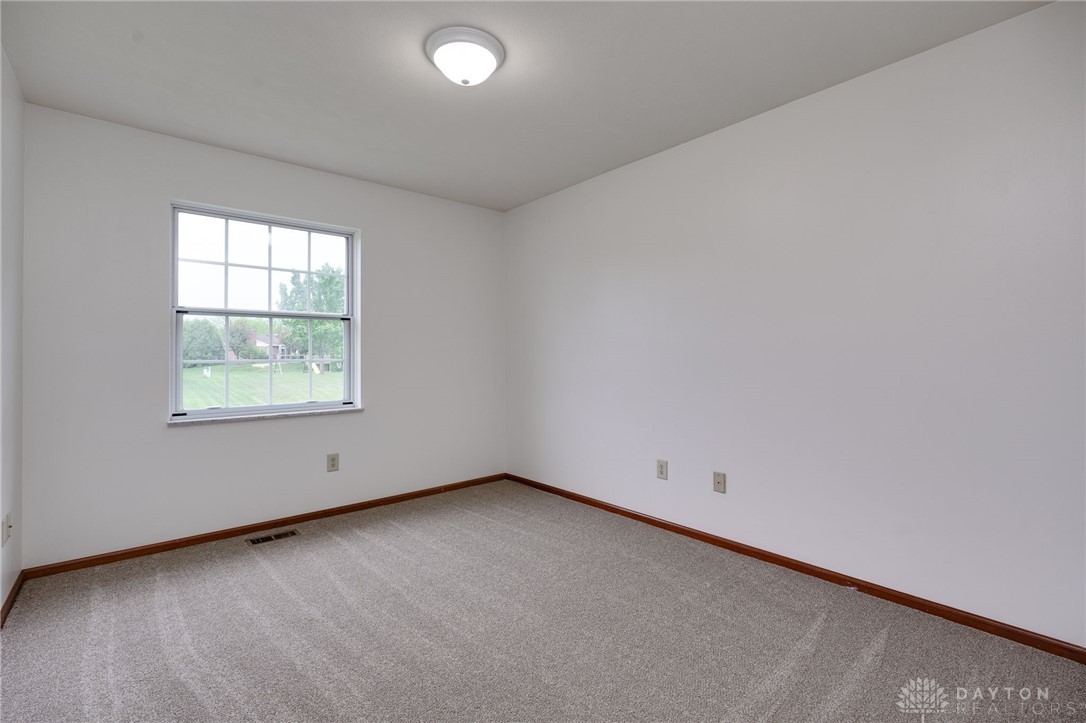 1902 S Springcrest Court