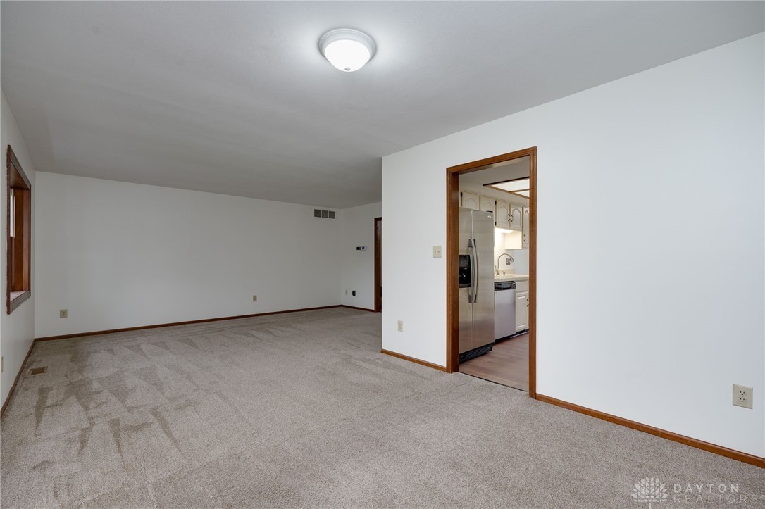 1902 S Springcrest Court