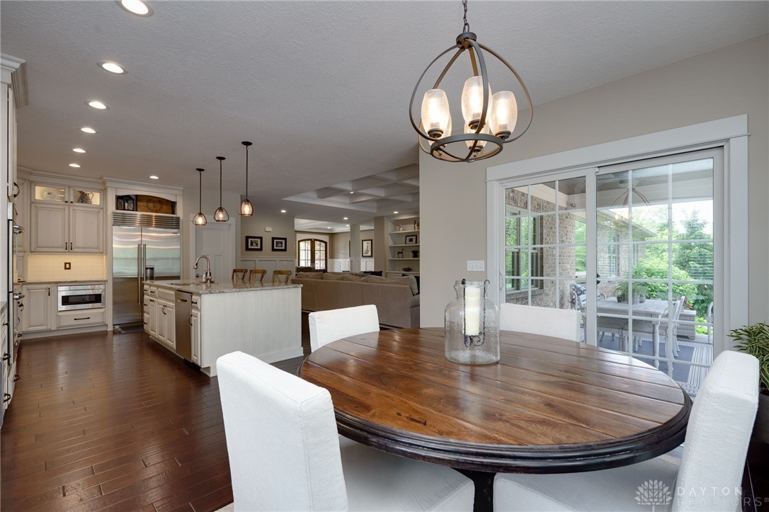 8554 Silver Oak Court