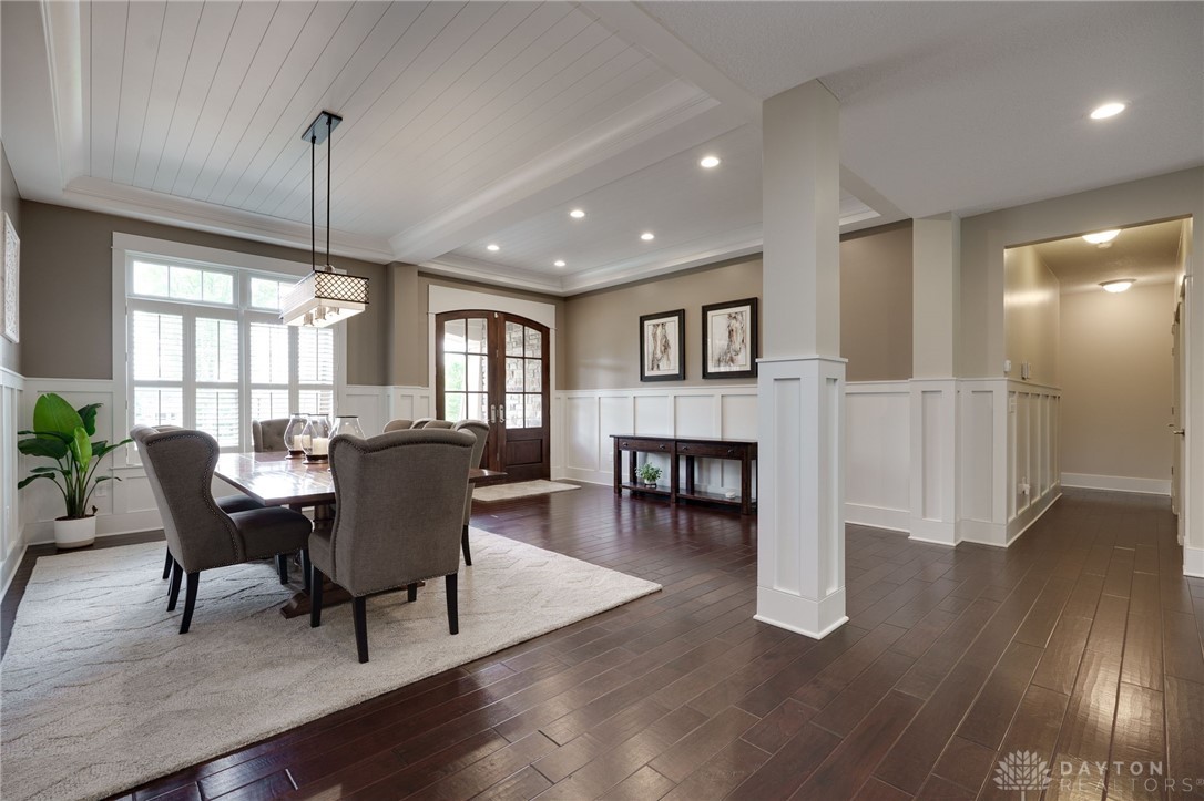 8554 Silver Oak Court