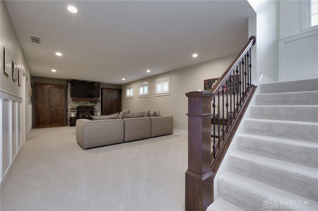 8554 Silver Oak Court