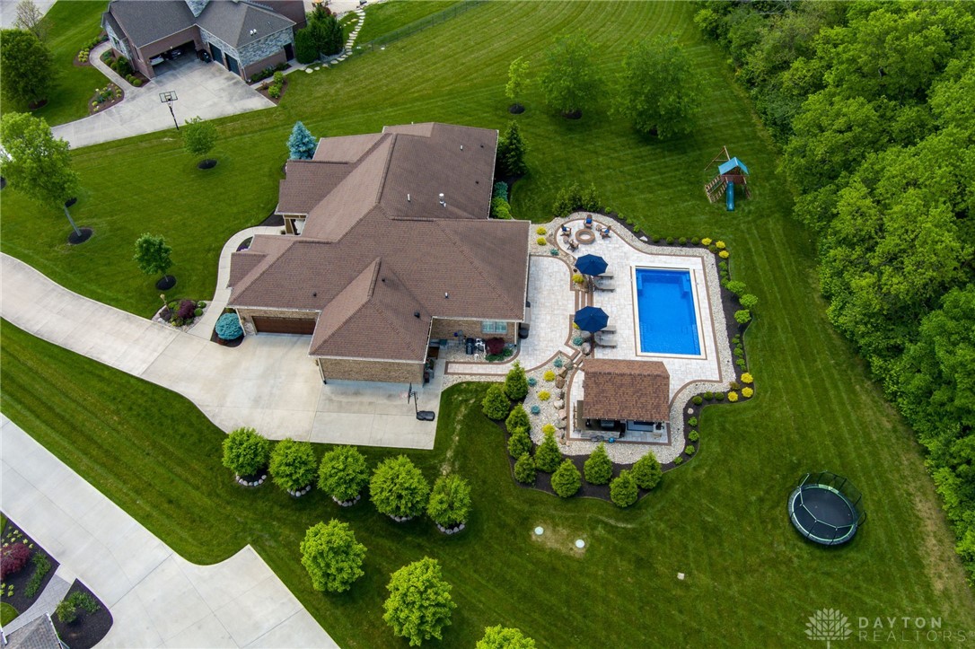 8554 Silver Oak Court