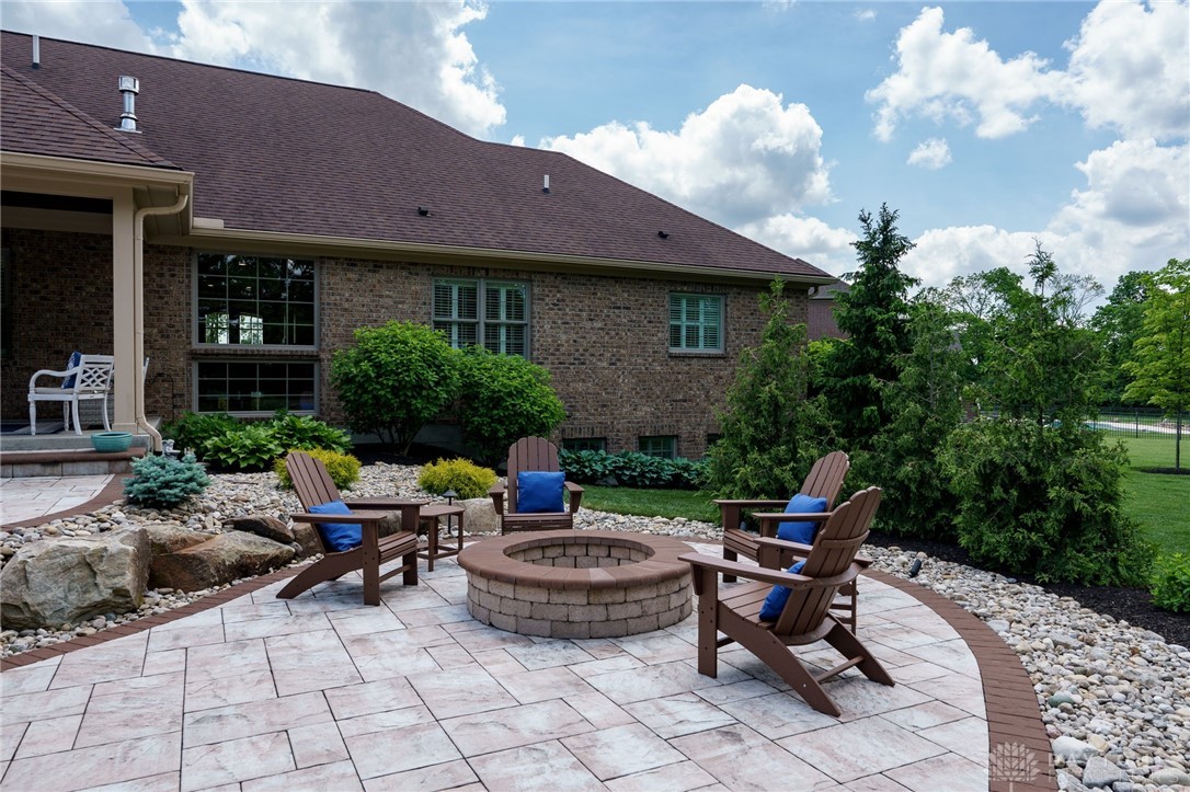 8554 Silver Oak Court