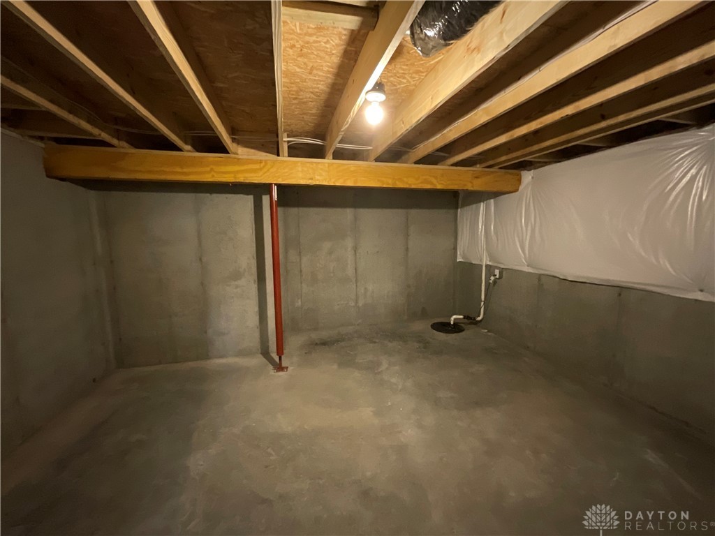 1320 Ellington Court