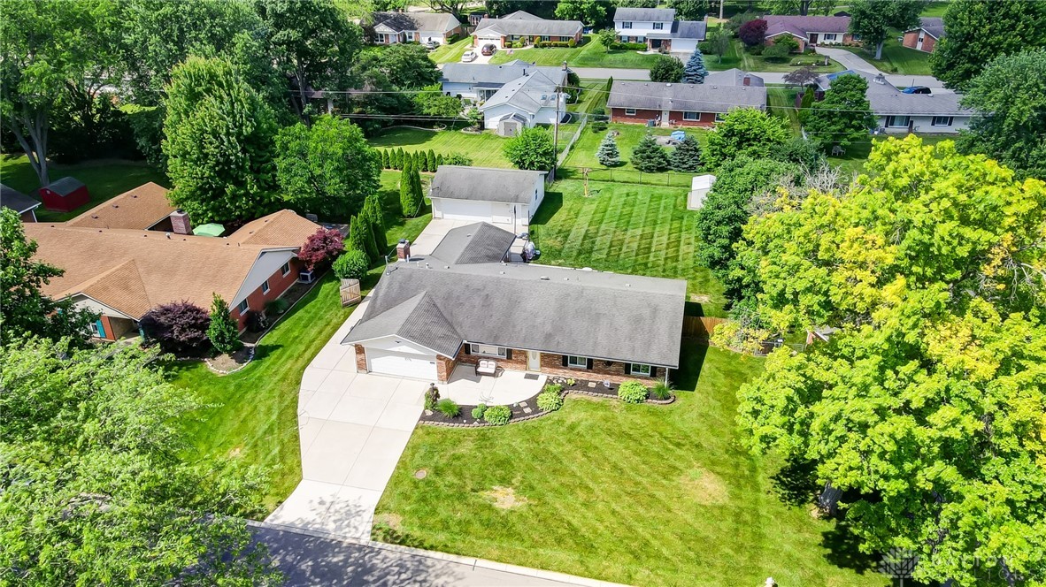 5325 Oakbrooke Drive