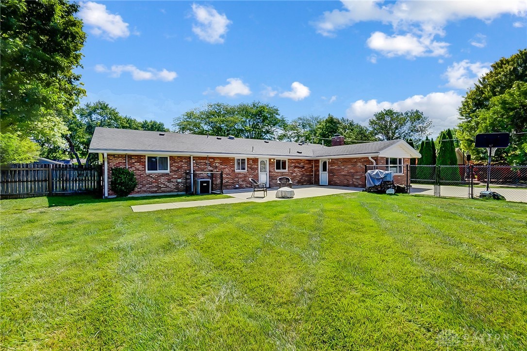 5325 Oakbrooke Drive