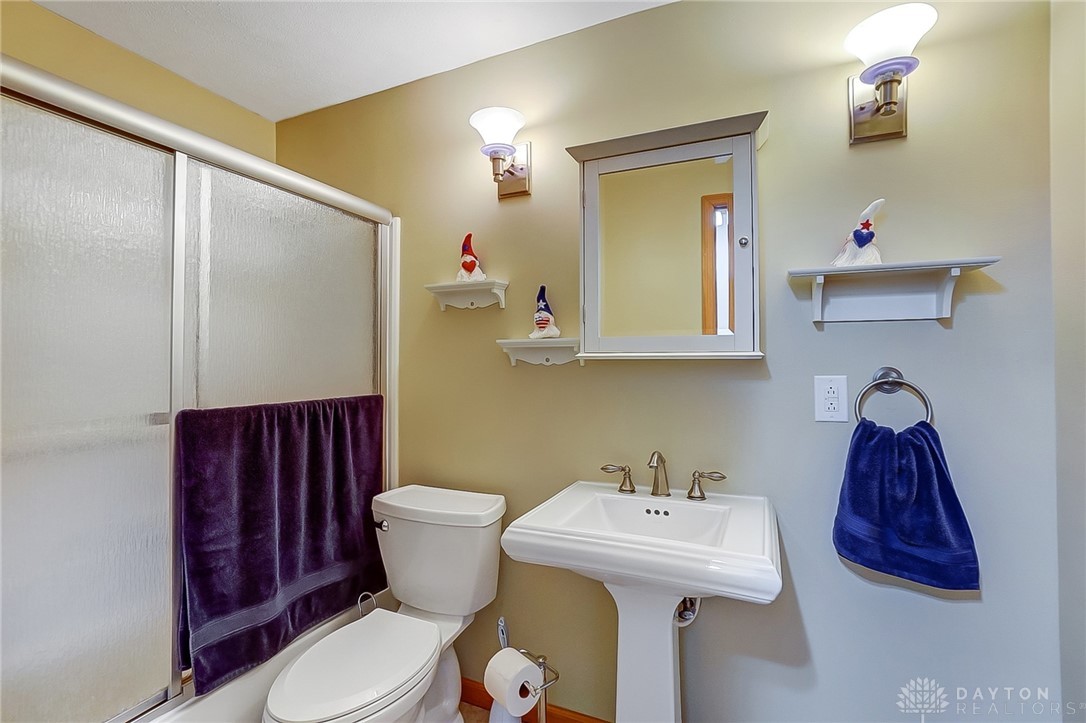 5325 Oakbrooke Drive