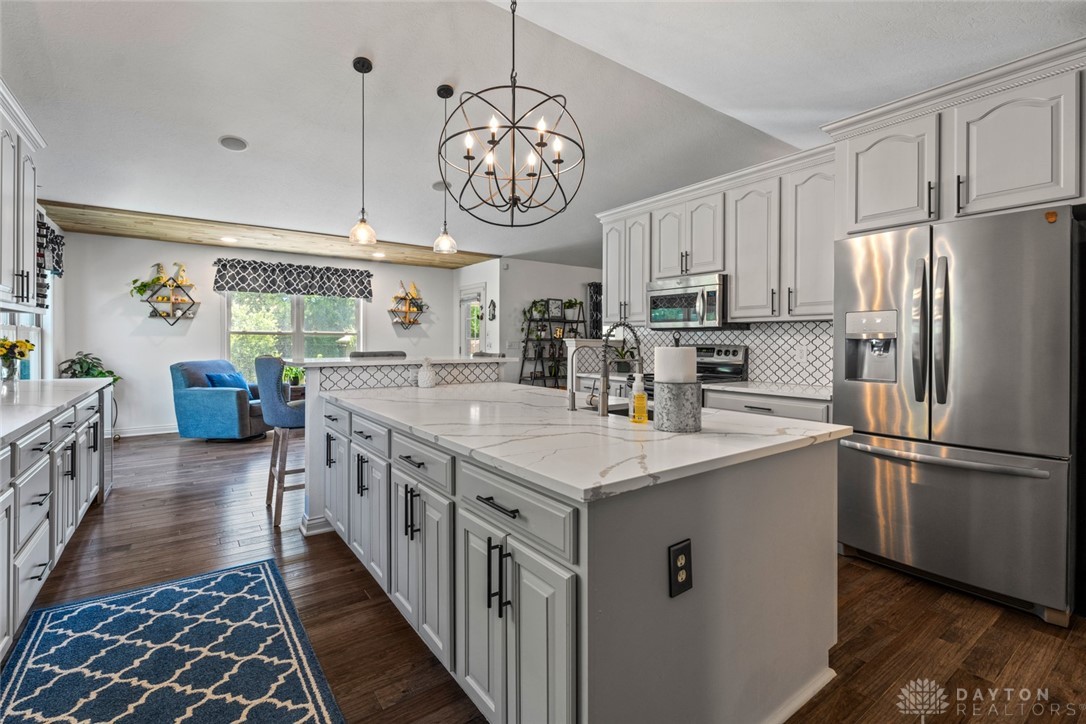 409 Fitchs Farm Court