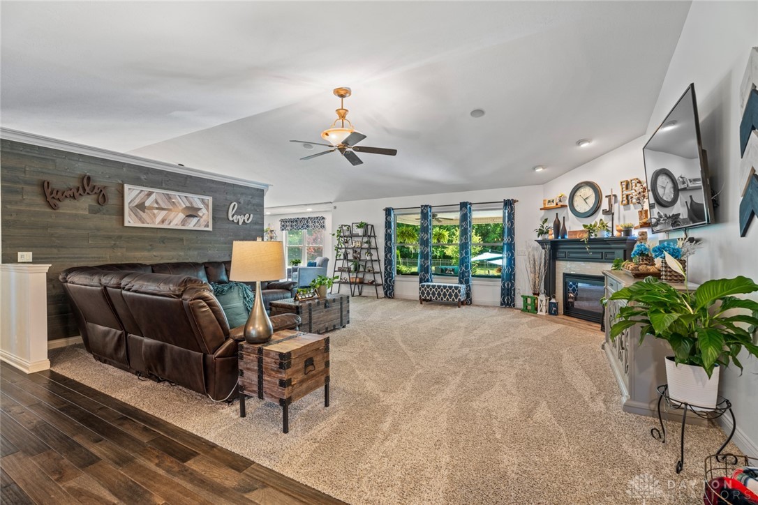 409 Fitchs Farm Court