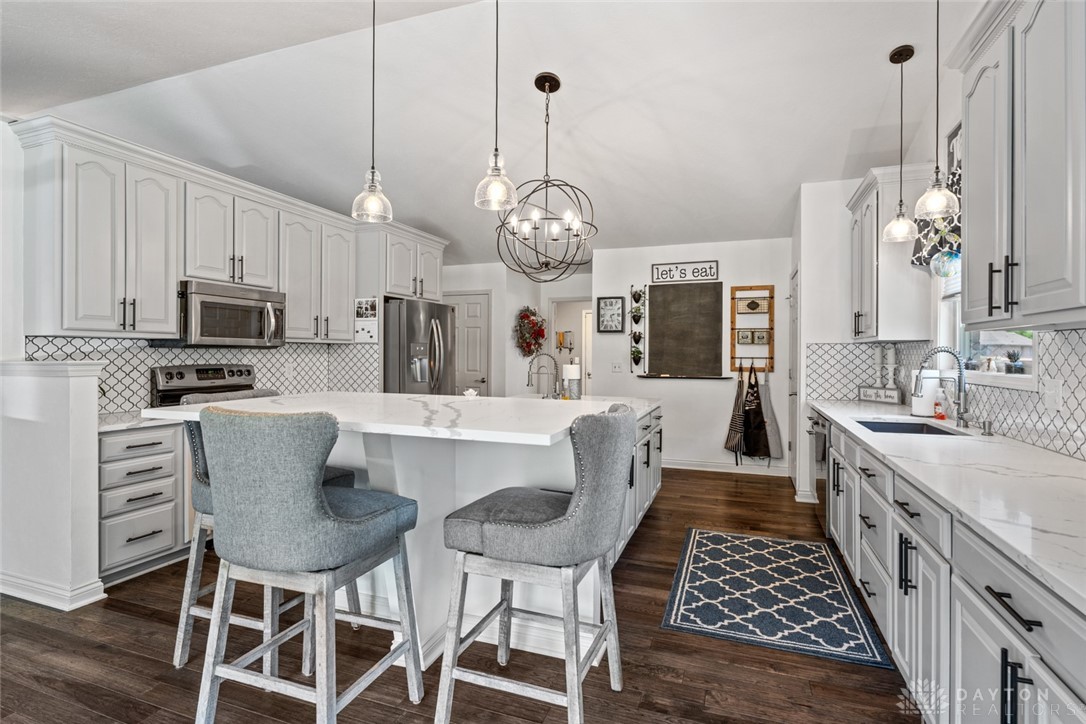 409 Fitchs Farm Court