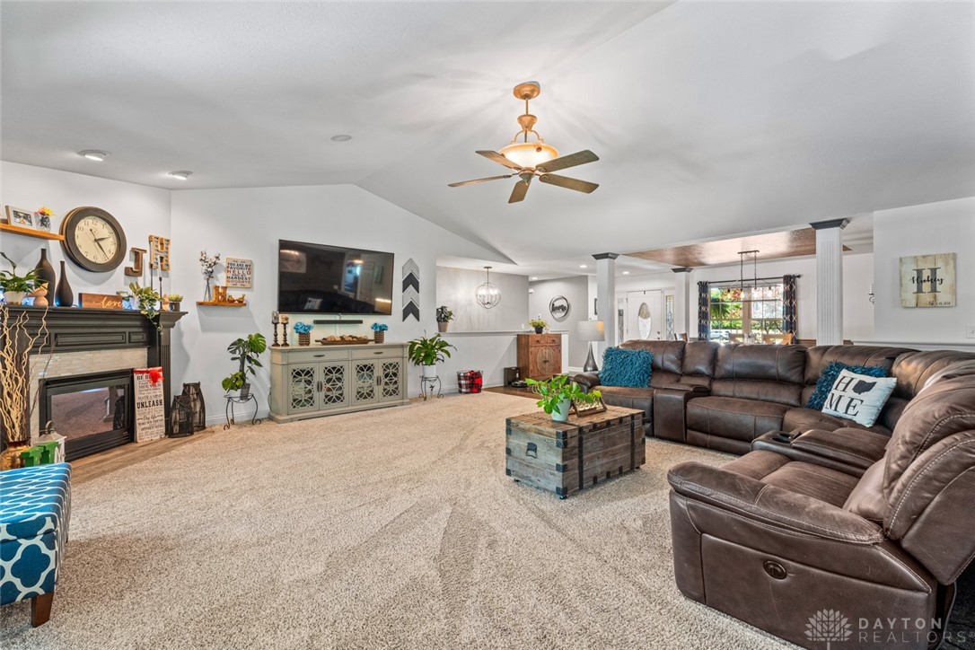 409 Fitchs Farm Court