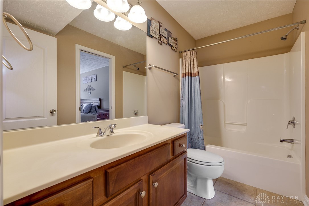 3959 Centerville Road