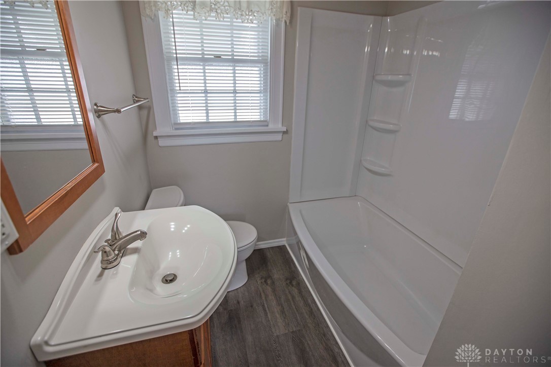 1025 Bellaire Avenue