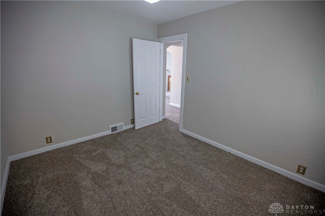 1025 Bellaire Avenue