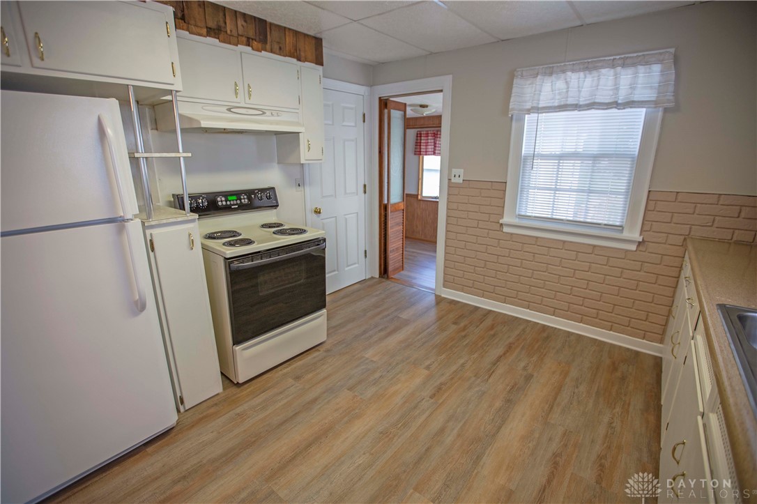 1025 Bellaire Avenue