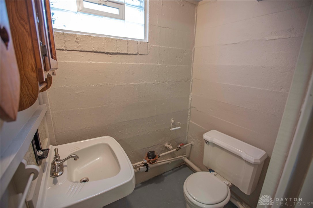 1025 Bellaire Avenue