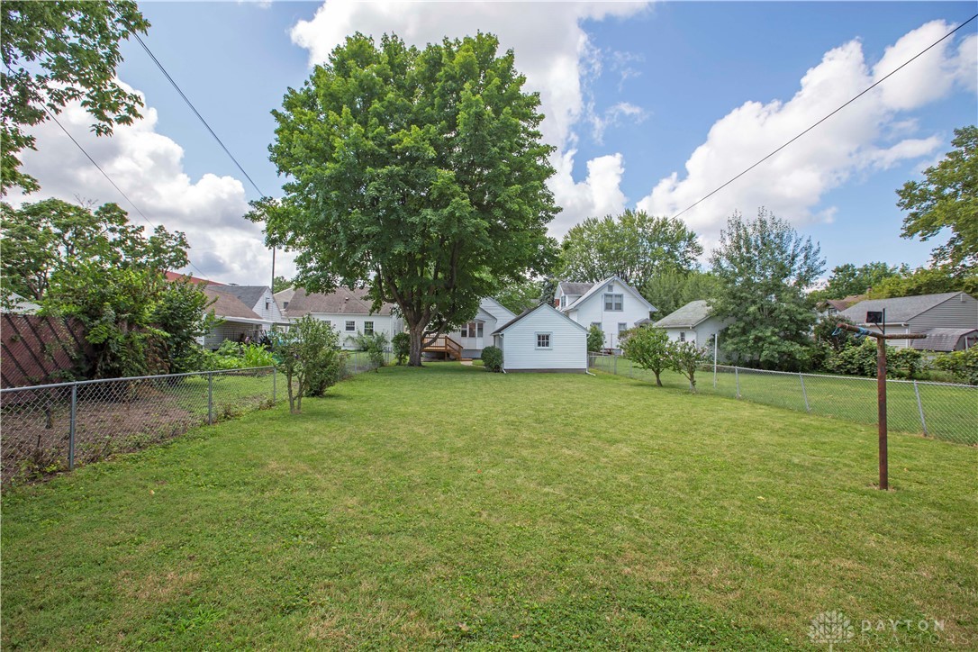 1025 Bellaire Avenue