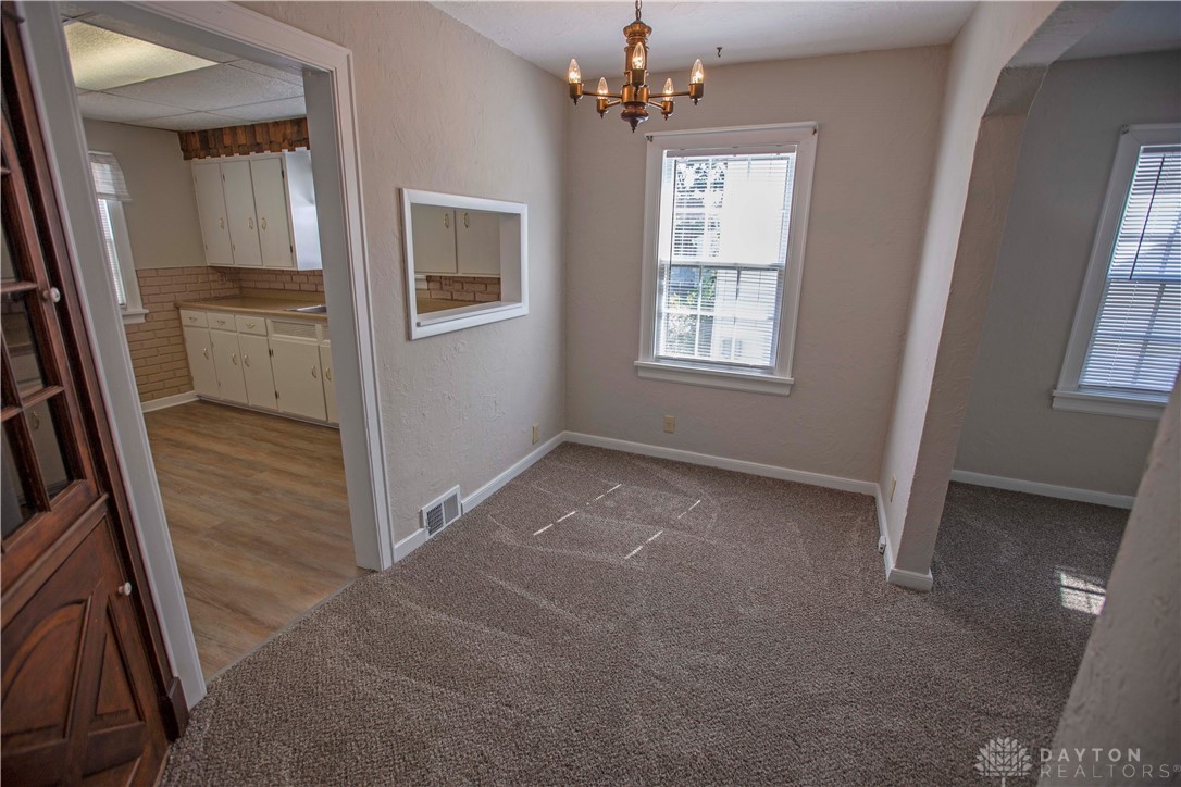 1025 Bellaire Avenue