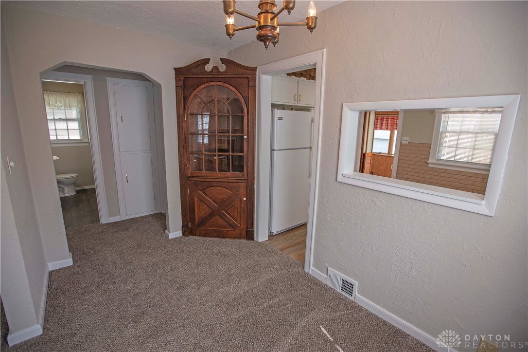 1025 Bellaire Avenue