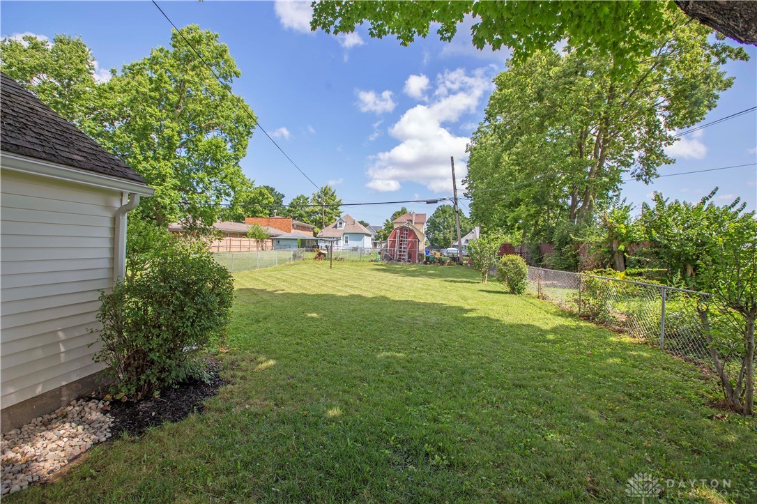 1025 Bellaire Avenue