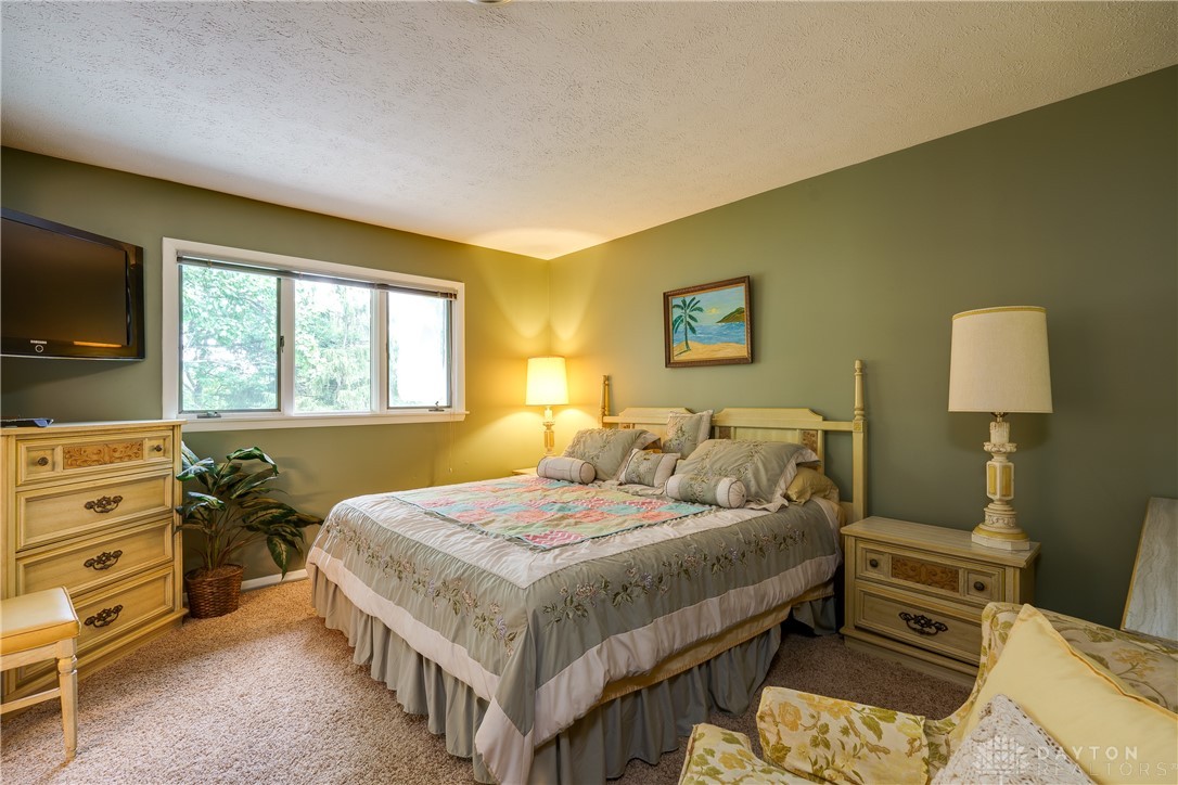 6628 Imperial Woods Road