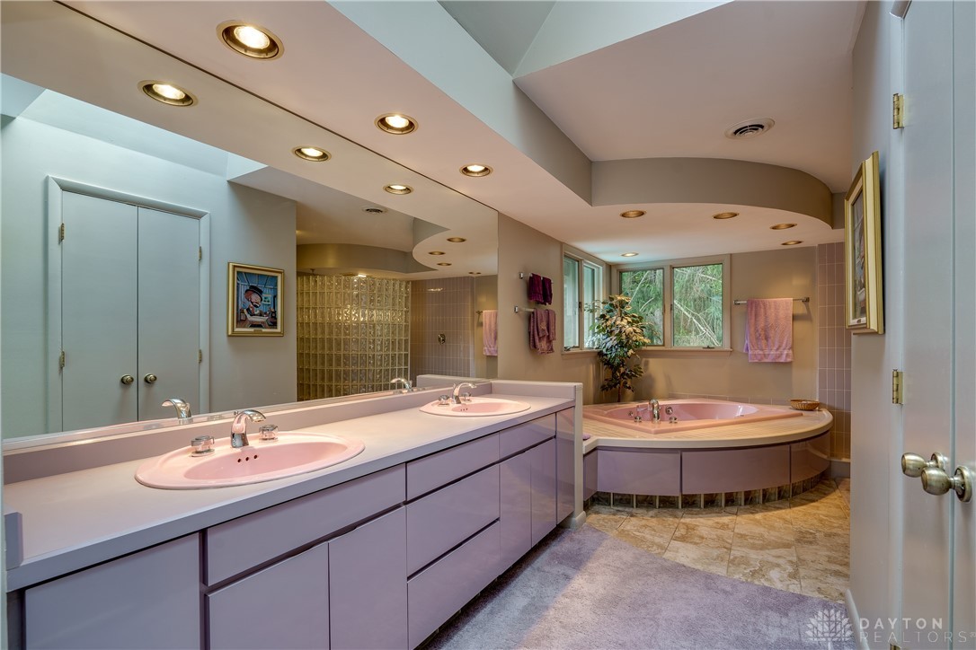 6628 Imperial Woods Road