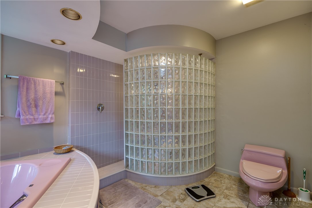 6628 Imperial Woods Road